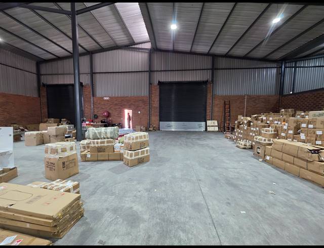 3,024M² WAREHOUSE TO LET IN ORMONDE